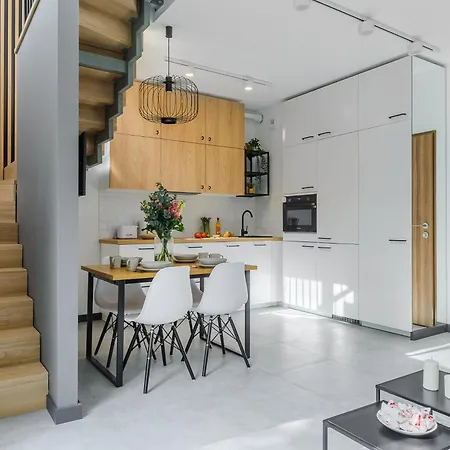 P&o Olbrachta * ワルシャワ