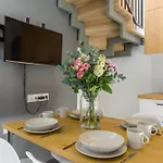 P&o Olbrachta - Metro Ksiecia Janusza Apartamento Varsóvia